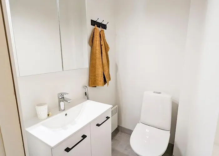 A Little * 拉赫蒂